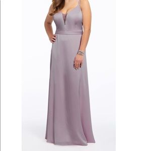 Purple bridesmaid dress size 6. Worn once.
